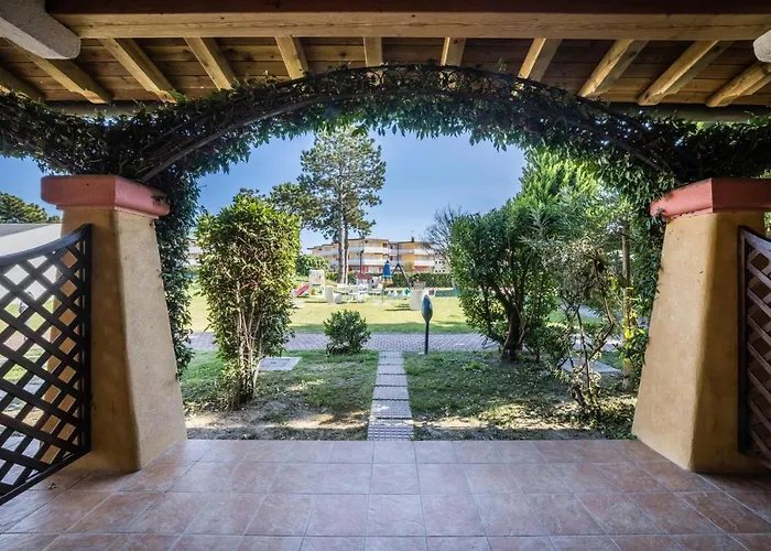 Borgo Stella H Apartment *